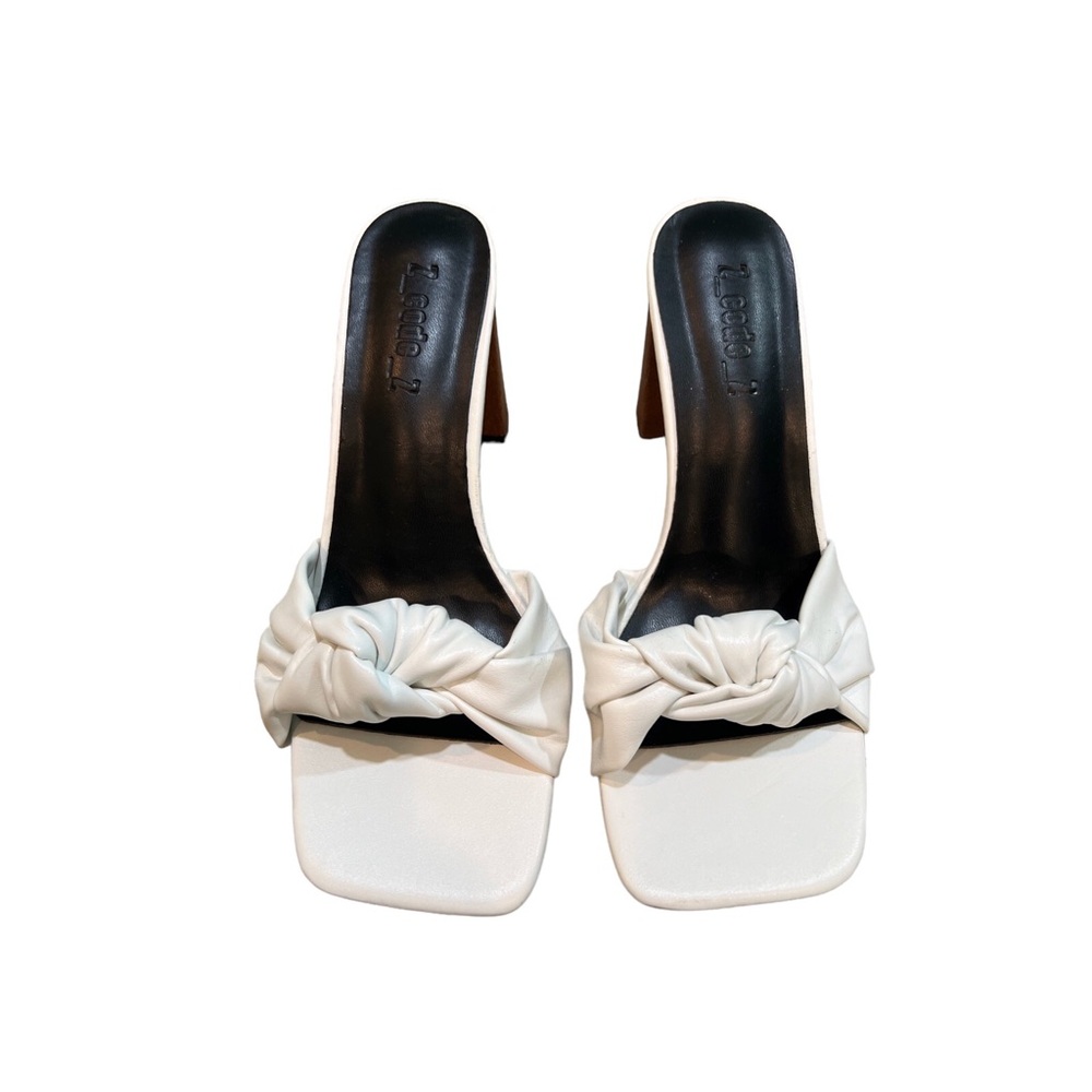 Z_Code_Z Heeled Sandals White Block Heel Mules Vegan Size 5W. New